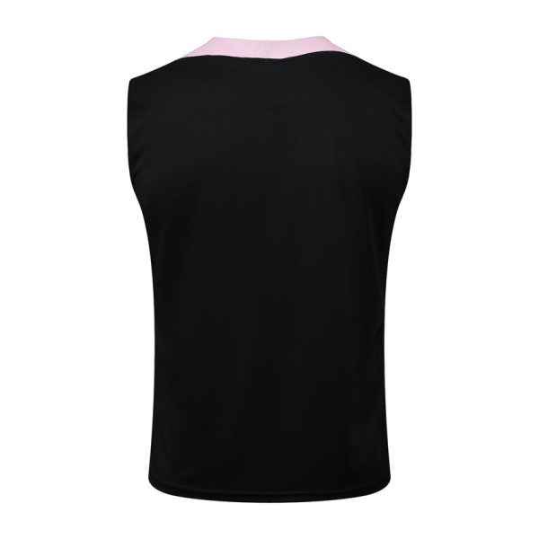 Camiseta sin mangas corta negra y rosa del PSG 2024 2025