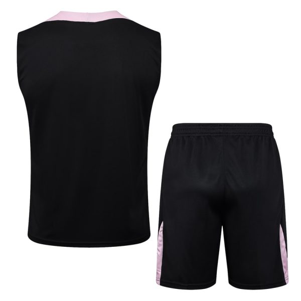 Camiseta sin mangas corta negra y rosa del PSG 2024 2025