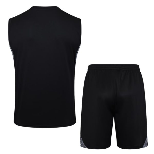 Camiseta corta negra oscura sin mangas del Real Madrid 2025-2026