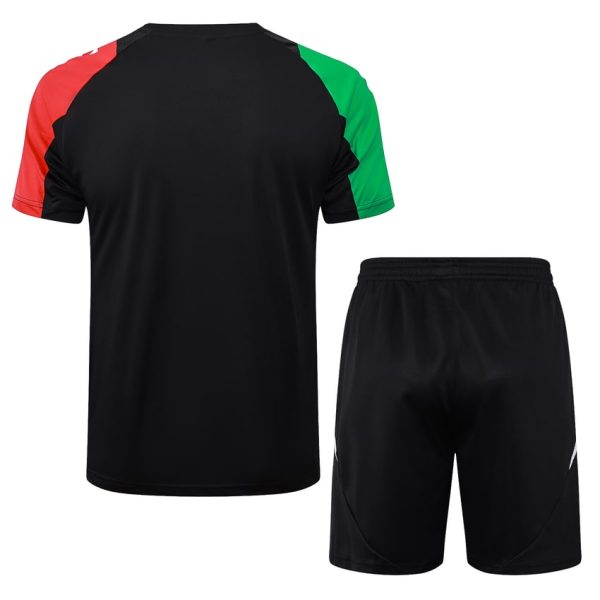 Conjunto de camiseta y pantalones cortos negros del Arsenal 2024-2025