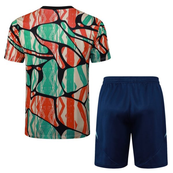 Pantalones cortos rojos y verdes del Arsenal 2024-2025