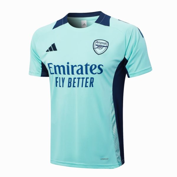 Conjunto de camiseta y pantalones cortos verde del Arsenal 2024-2025
