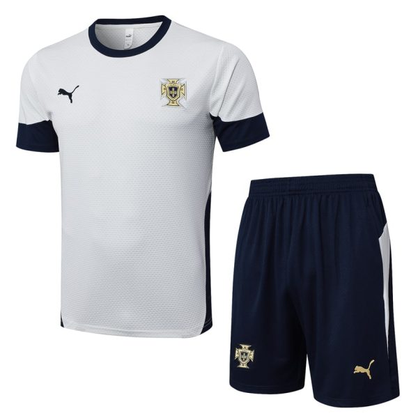 Conjunto de camiseta y pantalones cortos blancos de Portugal 2024-2025